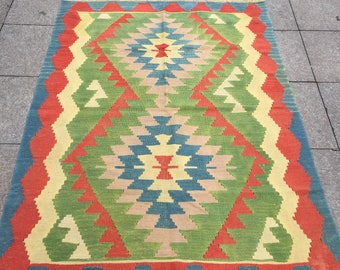 Handwoven Green Turkish Kilim Rug: Vintage Wool Area Rug (3'9" X 5'6" ft)