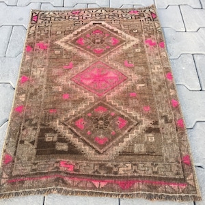 Beautiful Handknotted Pink Brown Carpet Rug, Traditional Design Pink Oushak Rug, Small Carpet Rug, Pink Carpet Rug, Brown Rug, 1&#39;8&quot; X 2&#39;5&quot;
