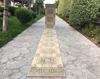 Tappeto passatoia Oushak in lana tessuto a mano: passatoia per scale extra lunga in stile boho (73,5 cm x 670,5 cm)