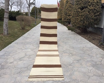 Alfombra Kilim tejida a mano: Alfombra turca de lana orgánica con rayas marrones (60 x 3,6 m)