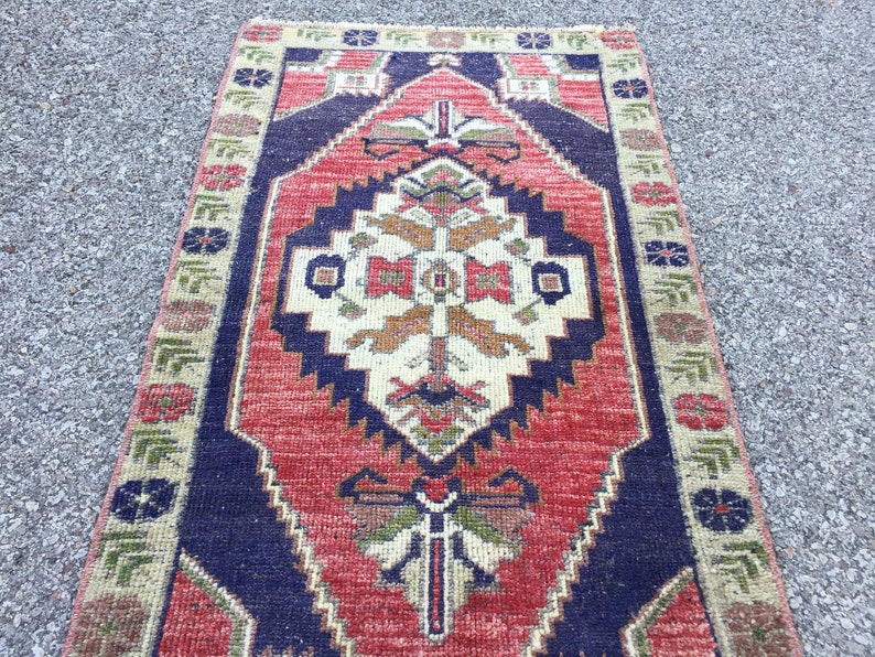 Tappeto Kilim vintage in lana tessuto a mano: tappeto orientale blu (2' X 3'6") immagine 3