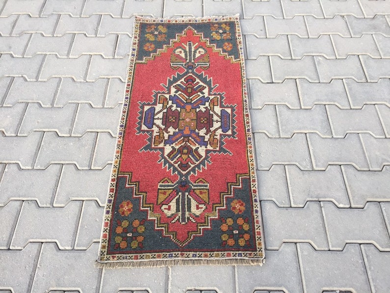 Small Runner 1/'7 X 3/'8 ft Runner Narrow Small Rug Muted Red /& Navy Blue Vintage Rug Bath Rug Carpet Rug Turkish Rug Door Mat