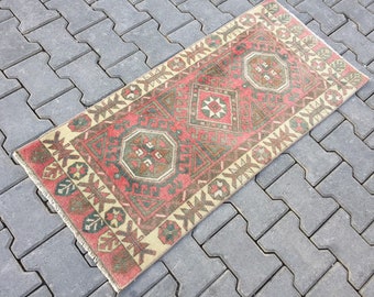 Alfombra Oushak de lana hecha a mano: Alfombra turca vintage pequeña (56 x 122 cm)