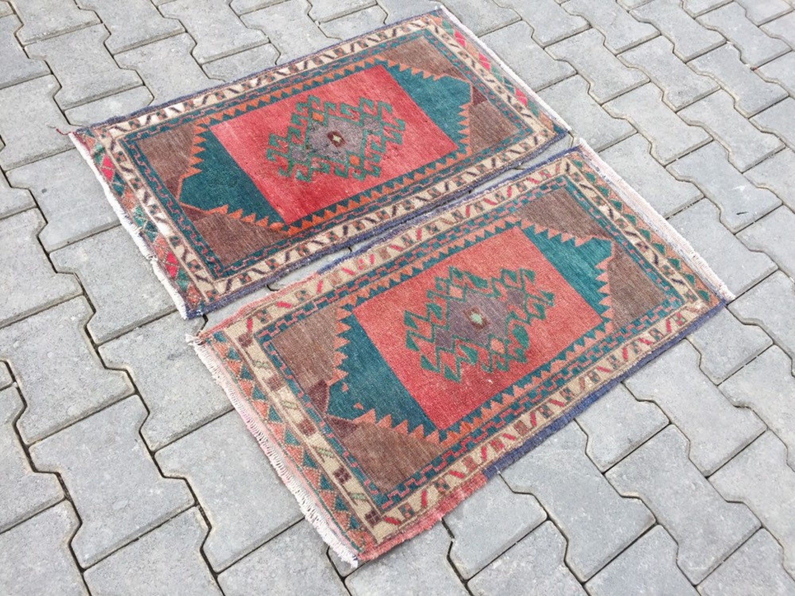Beautiful Traditional Motifs Small Rugs Dark Pink and | Etsy