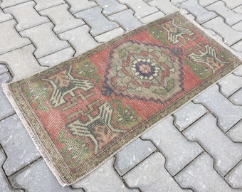 1'5" X 3'3" Small Rug, Turkish Rug, Carpet Rug, Handmade Rug, Wool Rug, Vintage Rug, Hand Knotted Rug, Vegetable Dyes Wool Rug, Door Mat