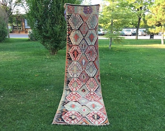 Alfombra Kilim turca tejida a mano: Alfombra tribal vintage para pasillo (68 x 267 cm)