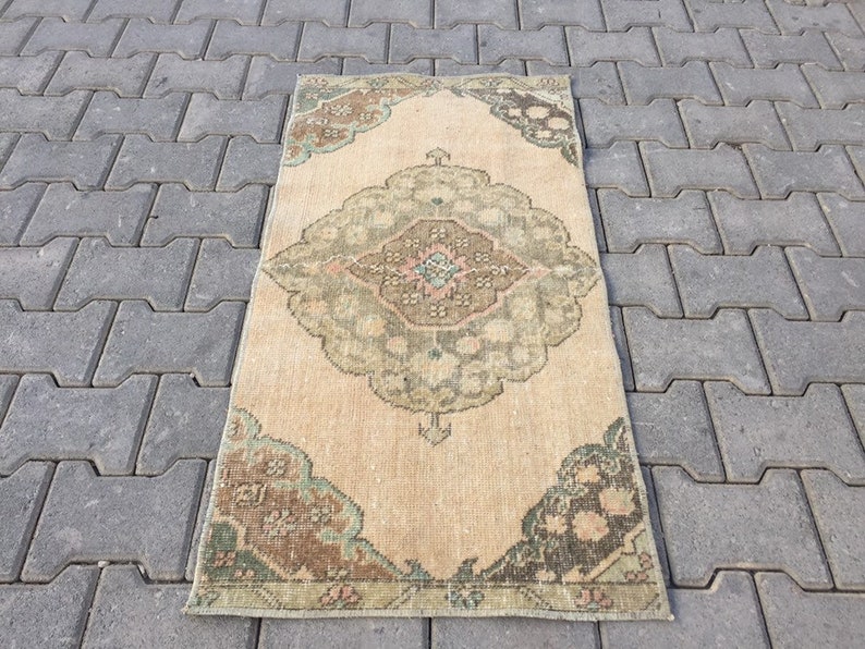 FREE Shipping!!! Tribal Rug, Turkish Motifs Rug, Carpet shops Rug, Wool Rug, Vintage Carpet Rug, Home Living, Handwoven 57 X 112 Cm / 23” X 44”