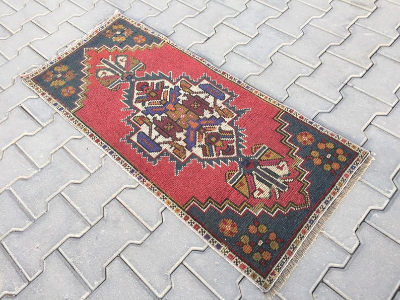 Small Runner 1/'7 X 3/'8 ft Runner Narrow Small Rug Muted Red /& Navy Blue Vintage Rug Bath Rug Carpet Rug Turkish Rug Door Mat