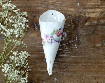 Porcelain Wall Vase Bouquetiere, French Vintage Hanging Vase, Cone-Shaped Vase Vintage, Soliflore Vase