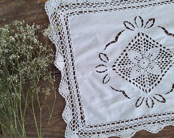 Napperon Rectangulaire Crocheté Main – Chouette Sylvette – Artisanat Français