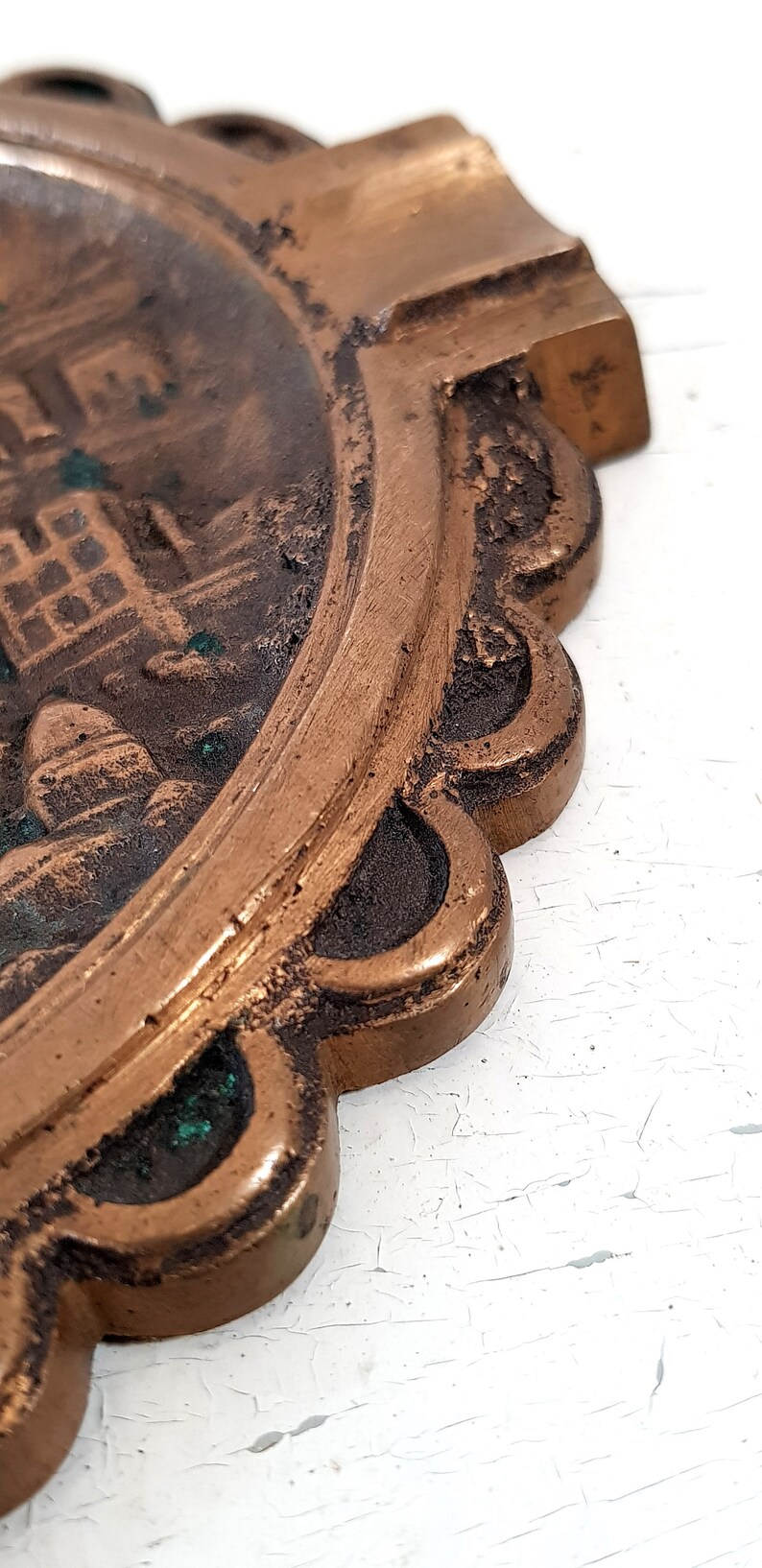 PARIS Souvenir Art Deco Ashtray Eiffel Tower Ashtray Souvenir de paris French Smoker