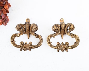 Paire de grandes poignées de tiroir en bronze massif du XIXe siècle, poignées de meubles français anciens, quincaillerie de meuble lourde et ornée