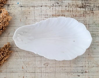 White Porcelain Scalloped Shell Bowl from Limoges France, French Vintage White Ironstone Cup, Relief Decor, Trinket White,Shell Dish Vintage