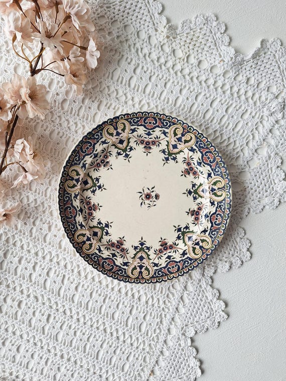 Antique French Terre de Fer Plate Sarreguemines Harcourt, 19th Century Polychrome Rouen Style Ironstone Plate