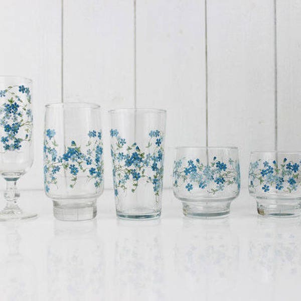 Set of 2 ARCOPAL Veronica Glass Drinking Glasses Myosotis Forget me Not Blue Flowers Glasses