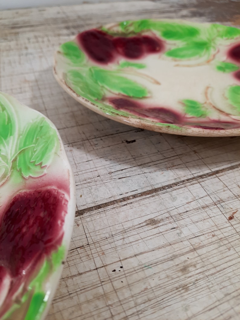 Set of 2 French Antique Majolica Plate with Strawberries, Barbotine Dish, Barbotine Plate Set, Decorative Plates, image 6