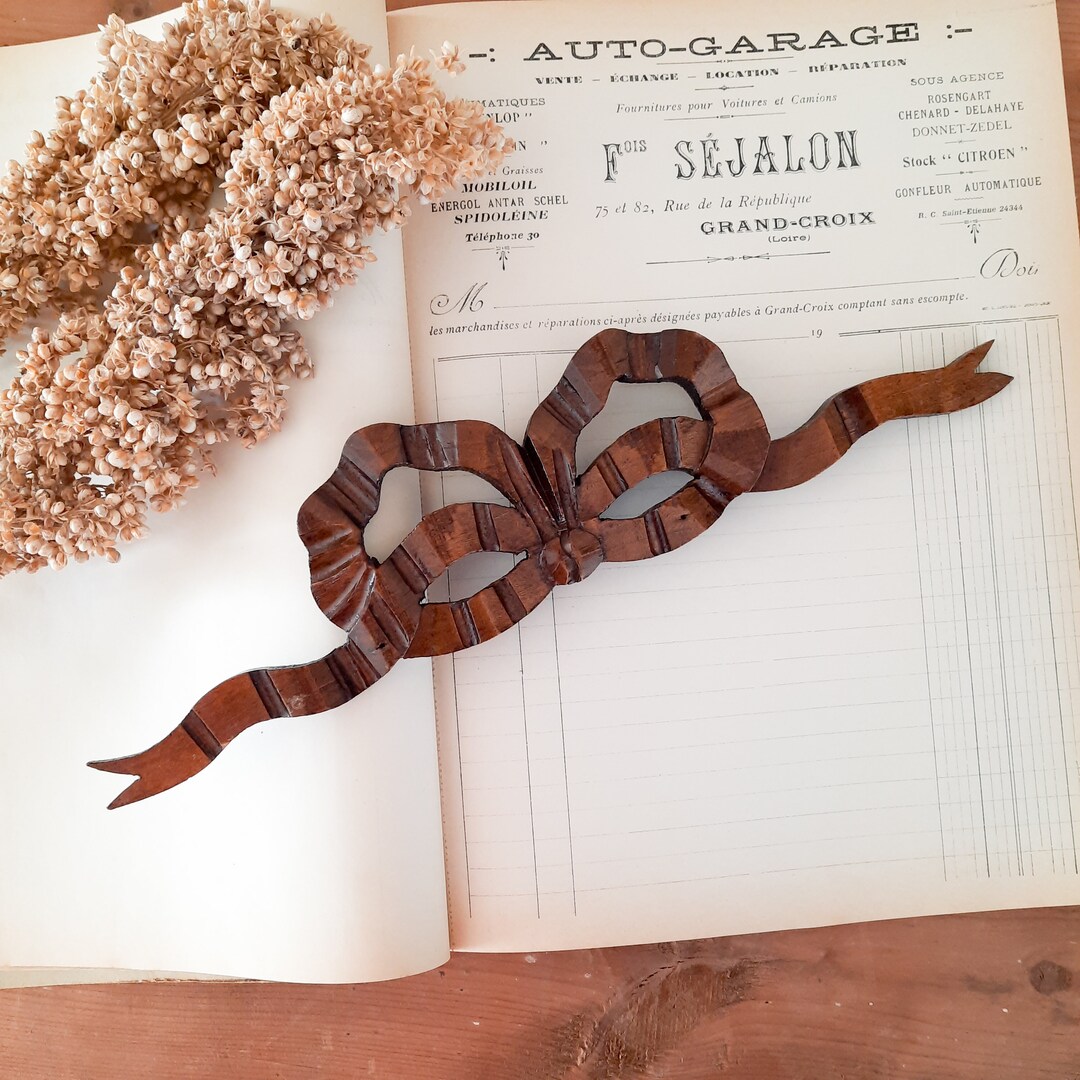 French Vintage Ornamental Woodcarved Bow Wood Ornement, Ribbon Carving ...