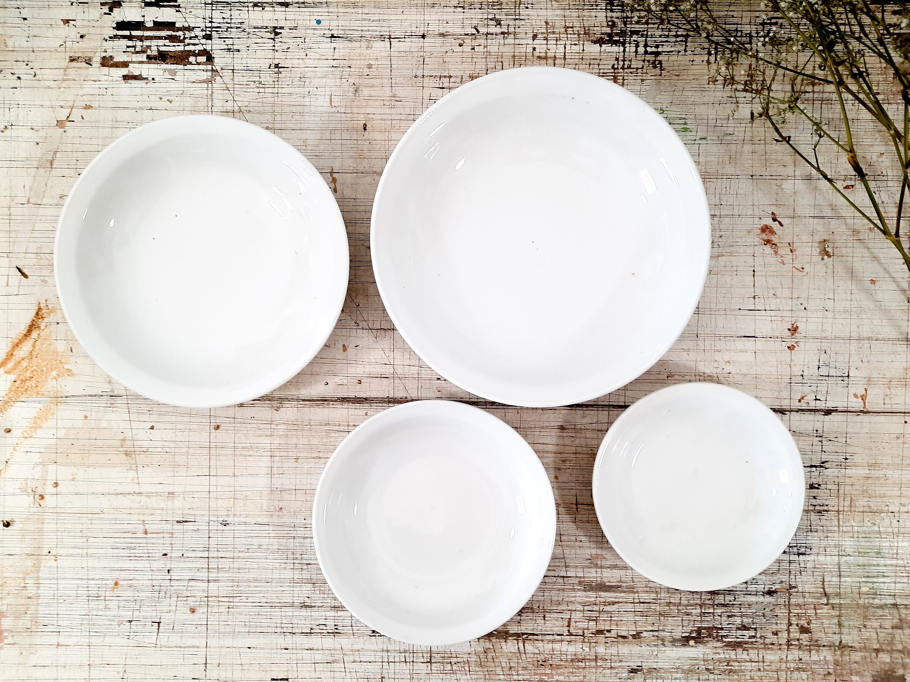 Rare Ensemble de 4 Français Antique Round White Ironstone Stackable Bowls, Mehun Pillivuyt, Country 