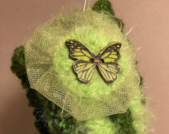 Gehäkelte Schmetterling Puppenmütze: Moosgrüne Pixie Bonnet