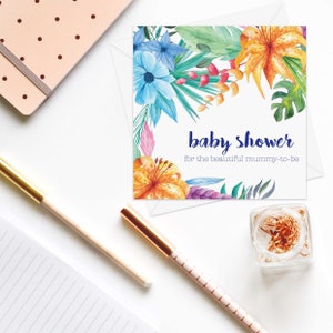 Cartes neutres de baby shower. Cartes de baby shower. Cartes future maman. Cadeau baby shower. Carte de baby shower. Carte baby shower fleurs tropicales