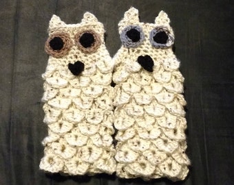 Crochet owl handwarmers