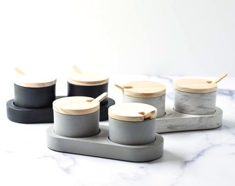 Concrete Salt and Pepper Cellar Set with Lids and Tray, Salt Pinch Bowl, Pepper, Salt Pot, Kitchen Gifts, Salt Cellar with Spoon, Minimalist