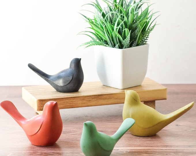 Handmade Concrete Birds – Minimalist Decor Figurines | Modern Home Accents in 21 Colors & 2 Sizes | Scandinavian Shelf and Tabletop Decor
