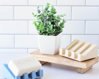 Jabonera moderna con escurridor en ángulo, accesorio de baño ecológico impreso en 3D.