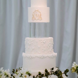 ROUND Cake stand - Acrylic cake stand - Fillable cake stand - acrylic cake seperator - Fill a tier - cake tier - birthday cake stand