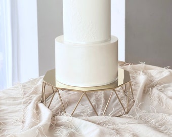 Metallic Gold Geometric Cake Stand – Stainless Steel Display Plinth