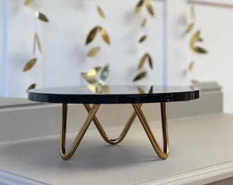 Black and gold hairpin cake stand - hairpin leg cake stand - Acrylic cake platform - modern cake stand - birthday cake display - Pinnacle