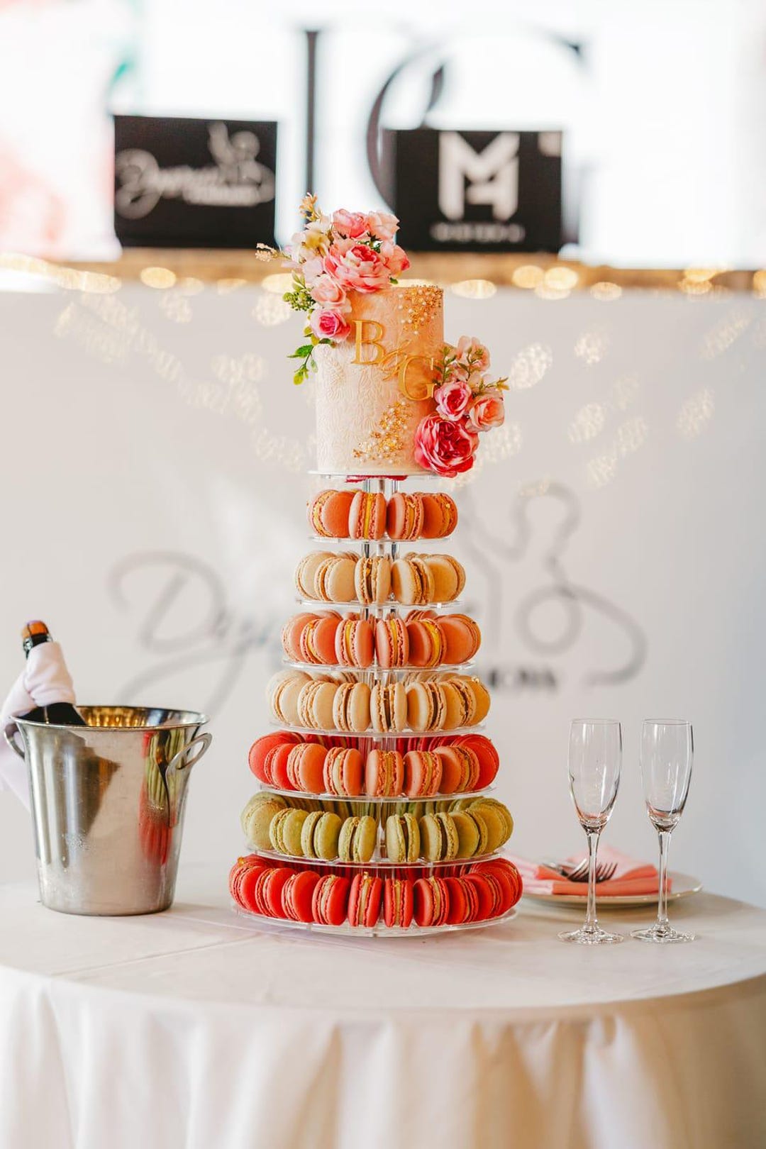 Macaron Table Ultra Adjustable 8 Tier Acrylic Macaron Tower - Strong Macaron Display ...