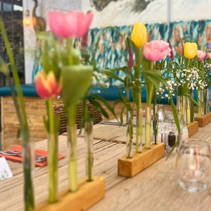 Flower centre piece - floral display - flower holder - wedding centrepieces - table decor - Holds 4 flower vials  23cm x 4cm