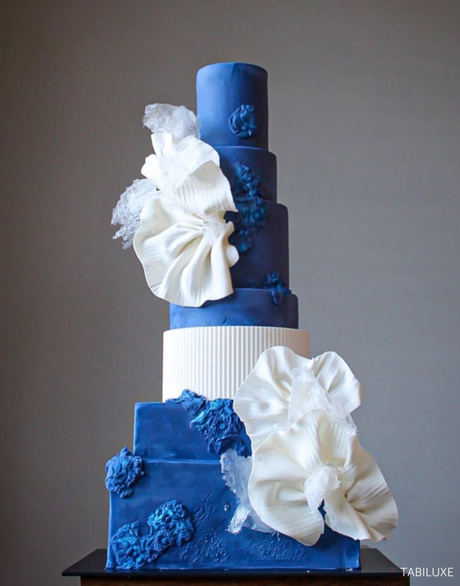 Reeded Cake Separator - White Wedding Cake Spacer - Fake Cake Tier