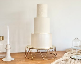 Metallic Gold Geometric cake stand