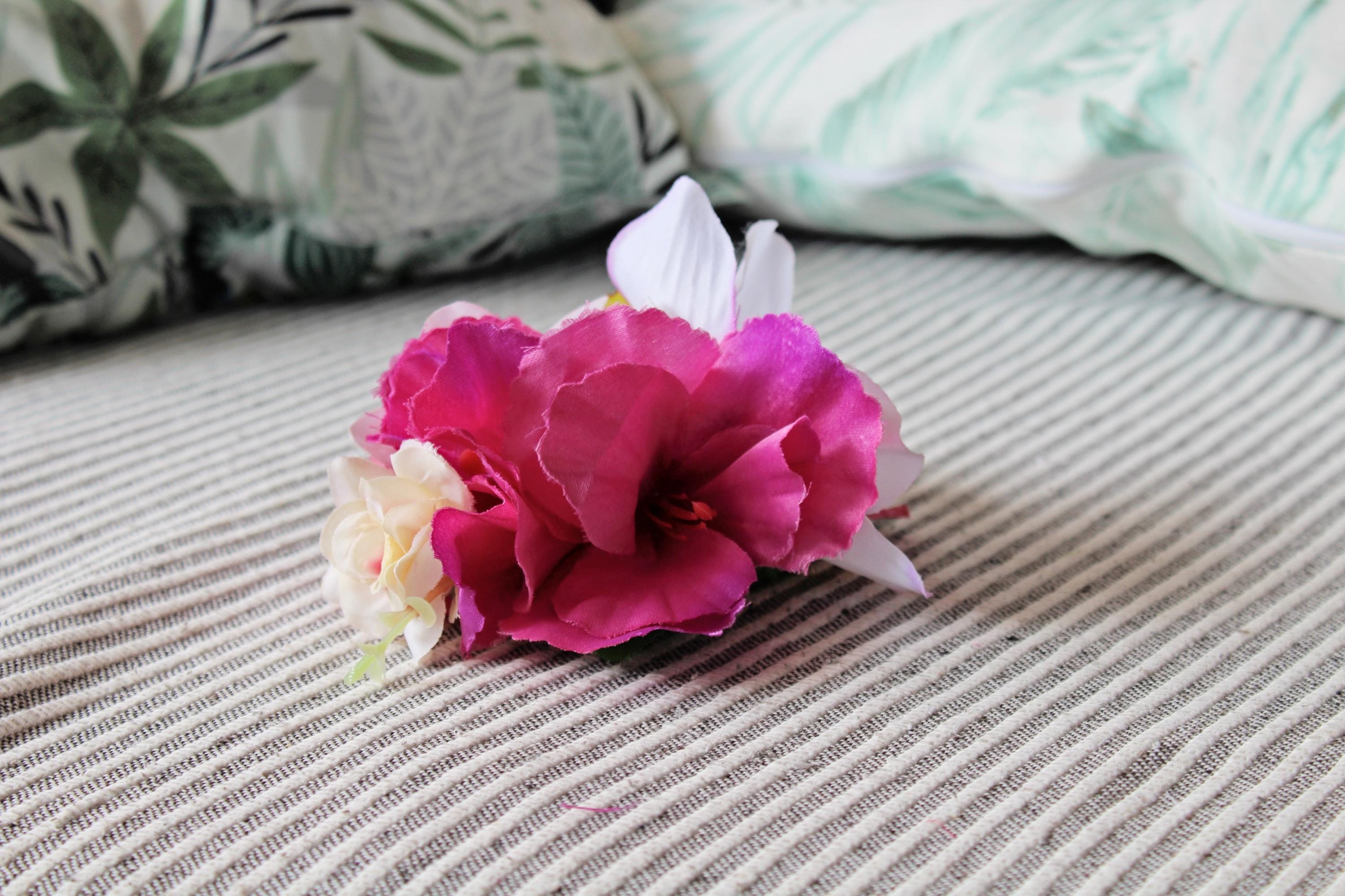Orchid Rockabilly Vintage Tiki Hawaii Hair Flower Clip - Etsy display picture 1