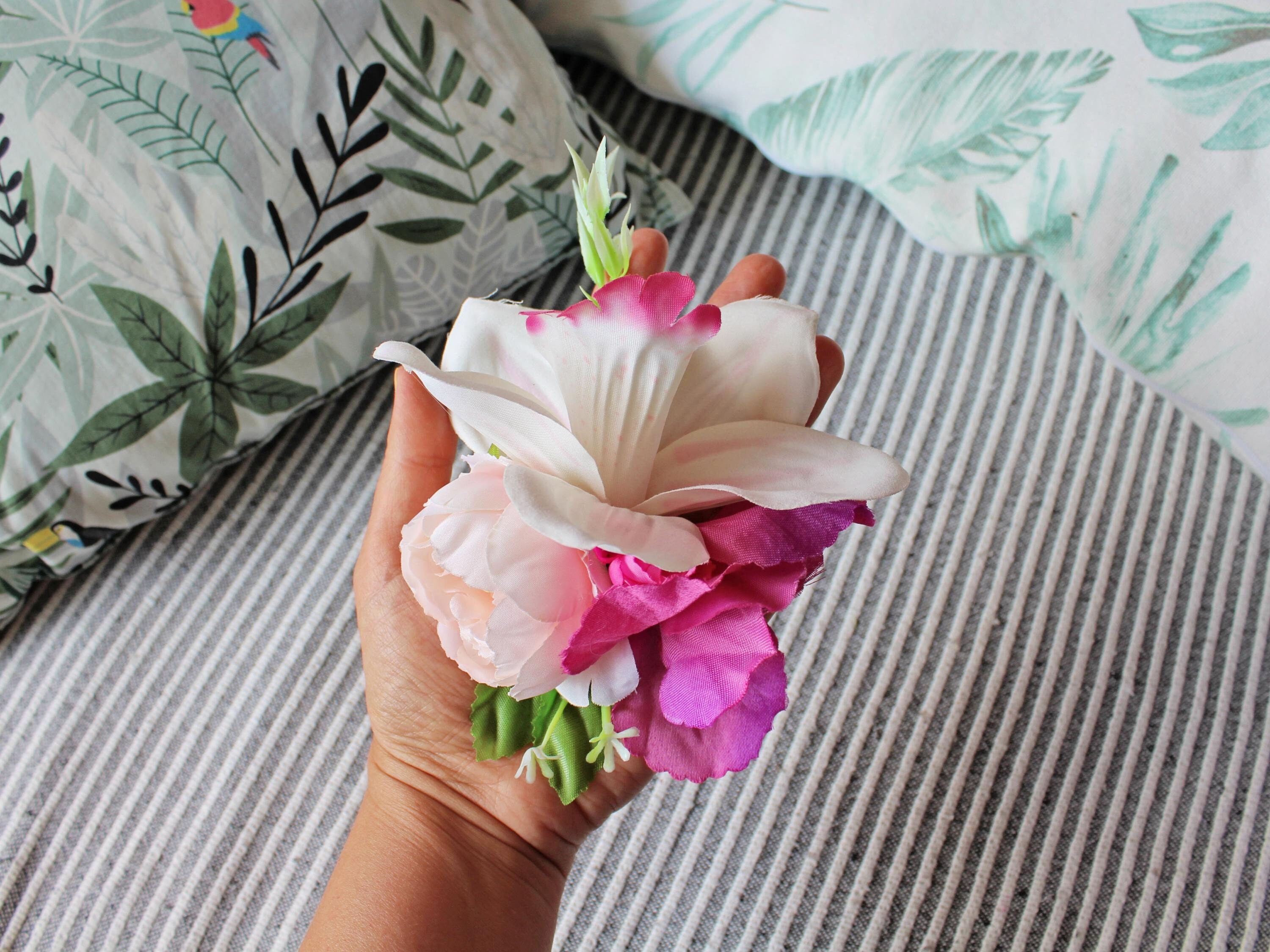 Handmade Green Orchid Lily Tropical Hair Flower Clip Pinup Tiki Rockabilly Orchid Rockabilly Vintage Tiki Hawaii Hair Flower Clip - Etsy main image 4