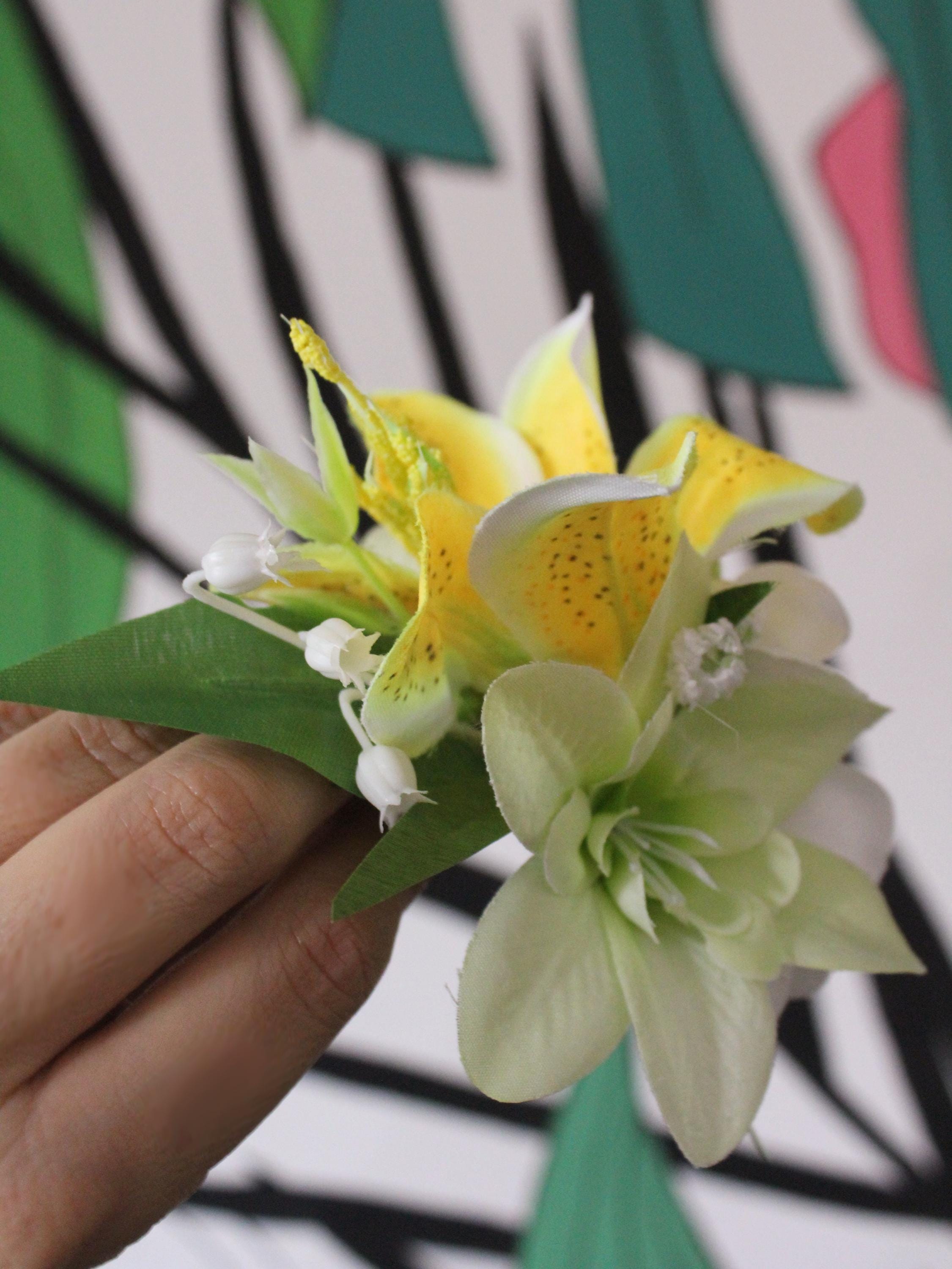Lily Rockabilly Vintage Tiki Hawaii Hair Flower Clip Yellow  display picture 2