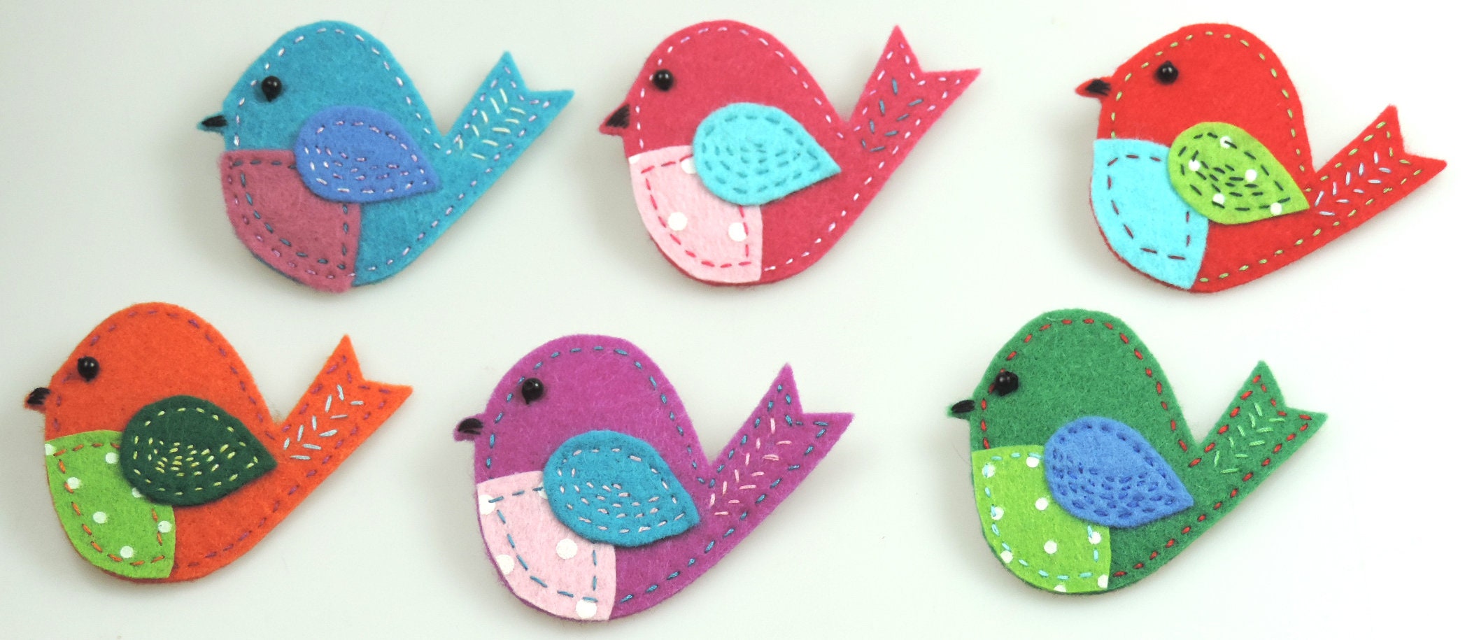 Pretty Felt Bird Brooch, Hand Embroidery Detail, Handmade Felt brooch, Gift, Postable gift idea.