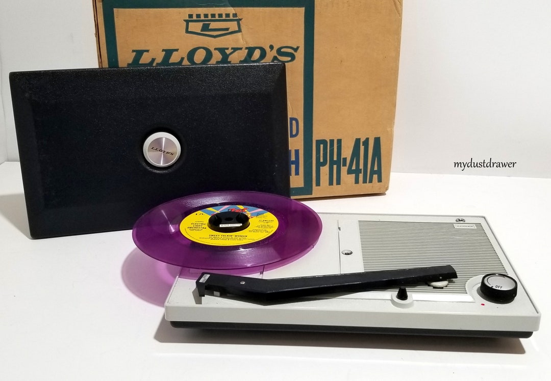 Vintage 1960s Lloyds Portable RECORD Vinyl PLAYER Transistorized