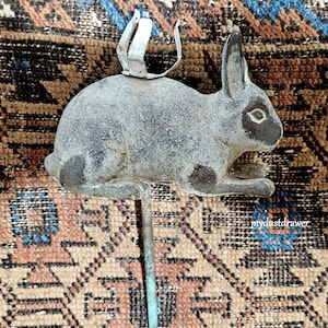 rare Vintage Bunny Rabbit Cast Iron GARDEN Spike Holder for Yard!  Never seen one like it!