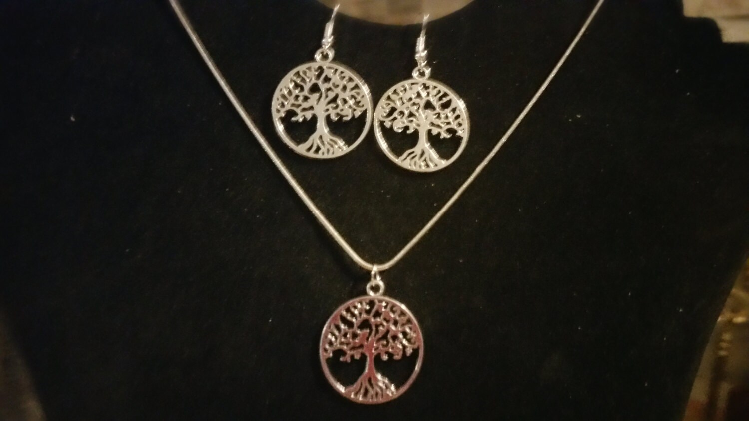 Tree Or Life Silver Necklace & Earrings – Family Treasures