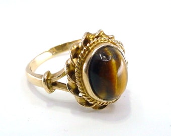 BLOWOUT Sale—Victorian Tiger's Eye Rope Twist Frame 9k English Ring