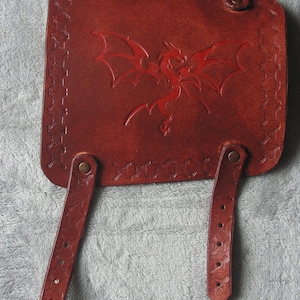 Handgemaakte / handgemaakte bruin / rode dragon rechterarm bracer, LARP, rollenspel, enz
