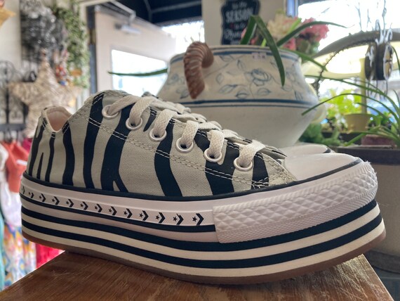 Converse Chuck Taylor ALL Star Low Zebra Platform… - image 2