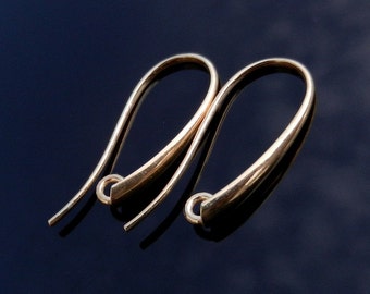 Orecchini a cerchio con chiusura a leva in vermeil, placcati in oro 24 carati su argento sterling, ganci senza nichel.