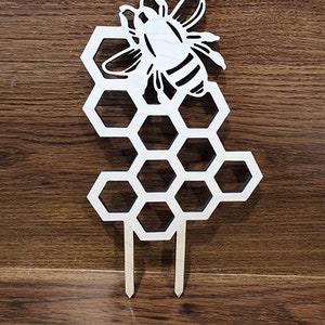Wooden Garden Trellis - Beehive