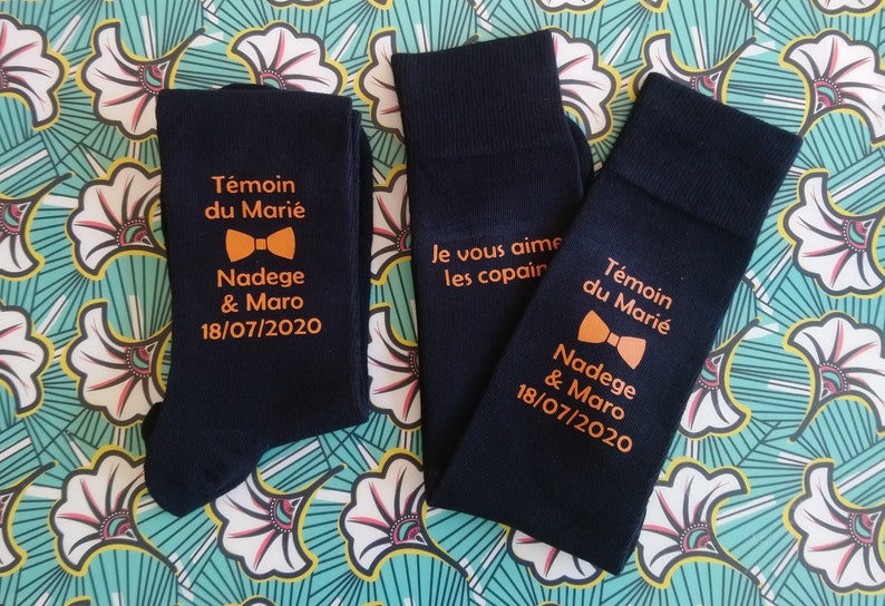 chaussettes personnalisées noires ou en couleur, aux couleurs et à la date de votre mariage image 3