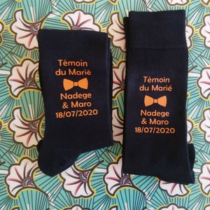 chaussettes personnalisées noires ou en couleur, aux couleurs et à la date de votre mariage image 2