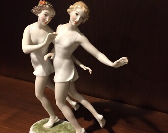 Very rare Rosenthal Art Deco Figure “Two Girls Dancing” by H Meisel